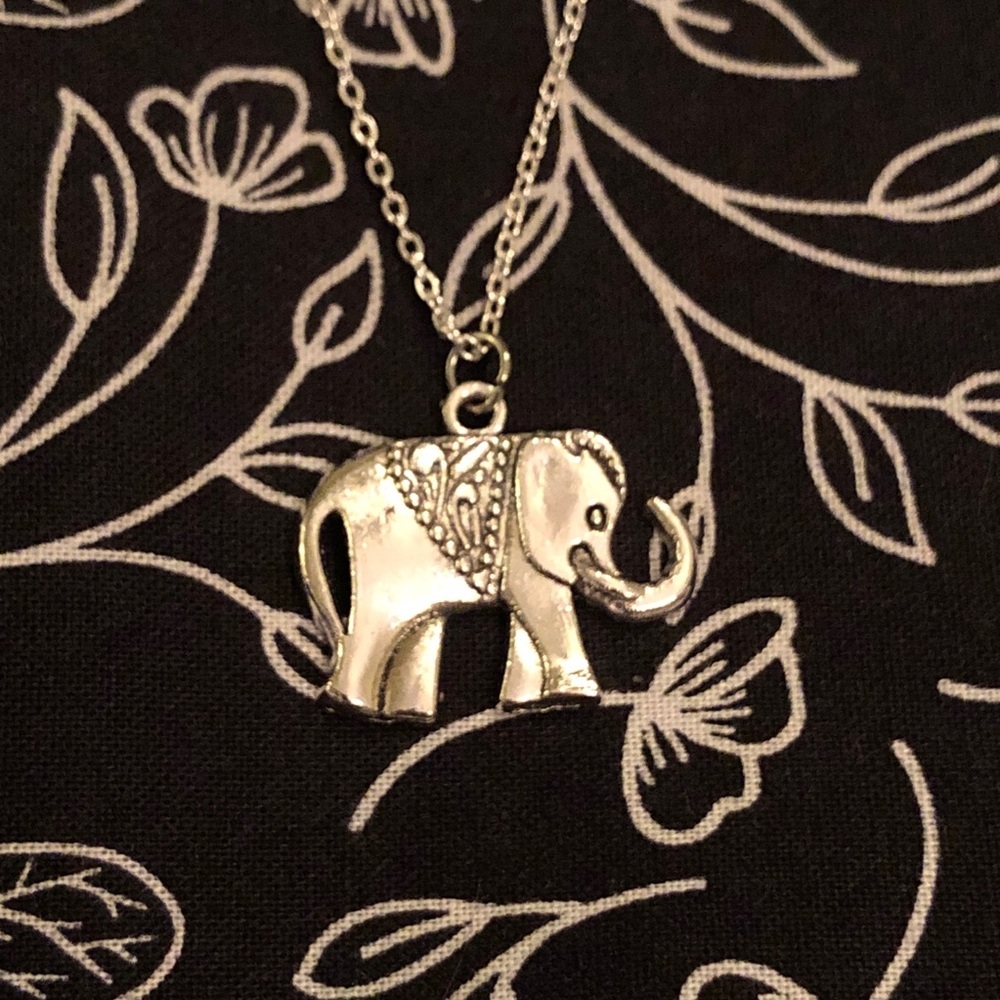 Silver Elephant Pendant Necklace